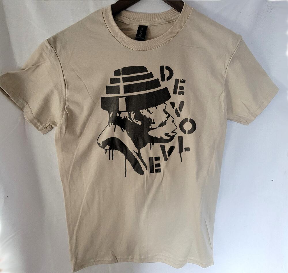Devo delvolve band t shirt Size Small Cream